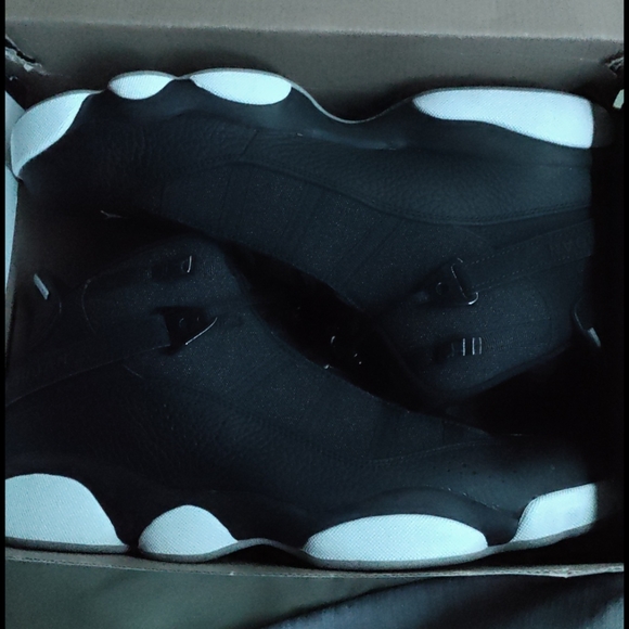 J's 6 rings - Picture 3 of 3